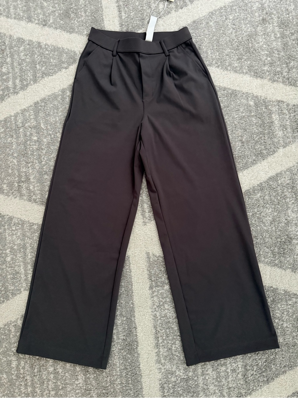 NWT Halara XS dark grey wide leg Dress Pants